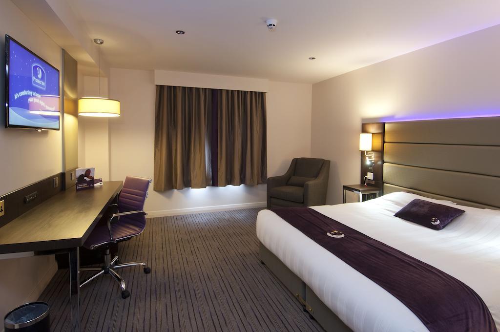 Premier Inn Bath City Centre Room photo